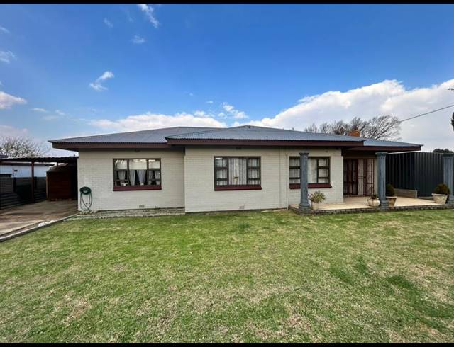 5 BEDROOM HOUSE FOR SALE IN DUNNOTTAR